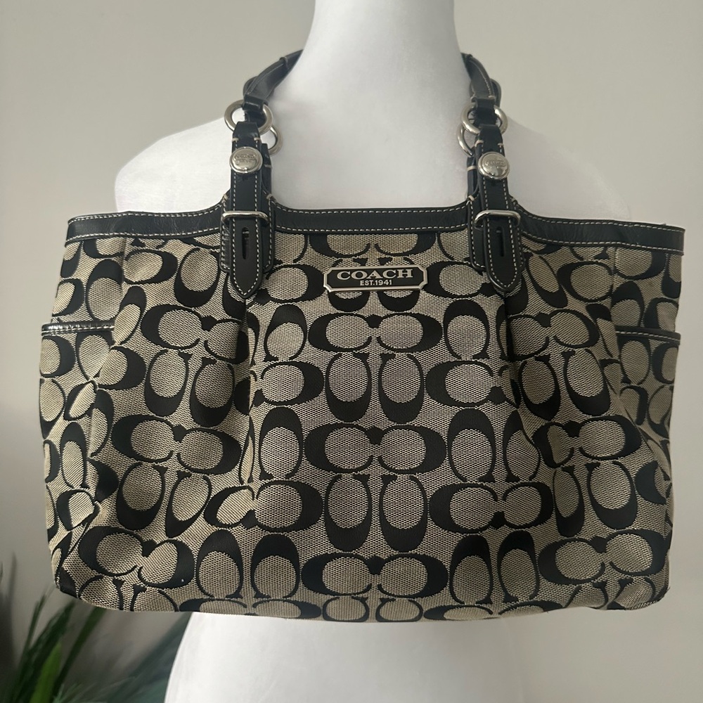 Coach Black and Beige Women's Bag